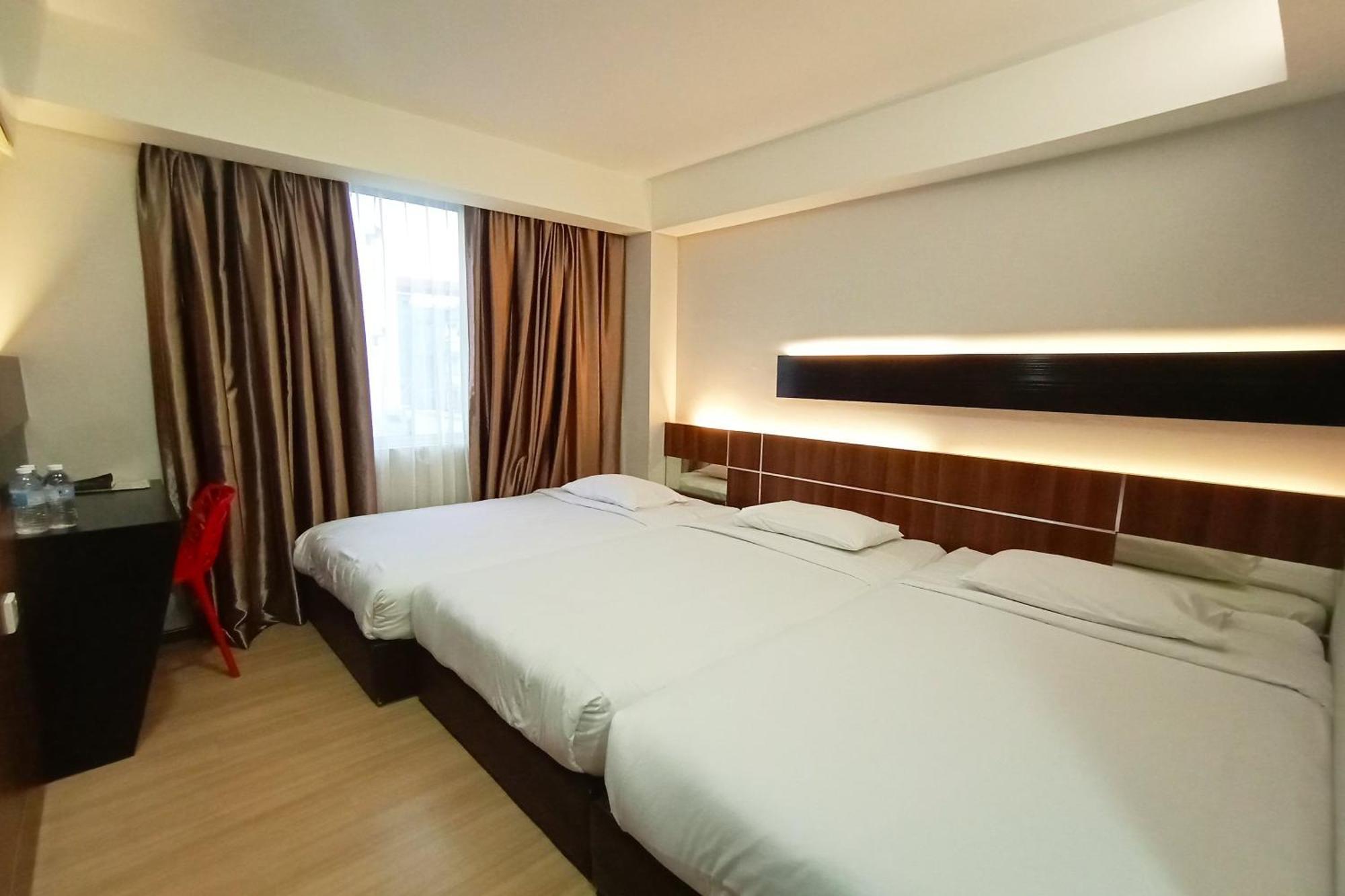 Oyo 90091 Hi Inn Sibu Exterior foto